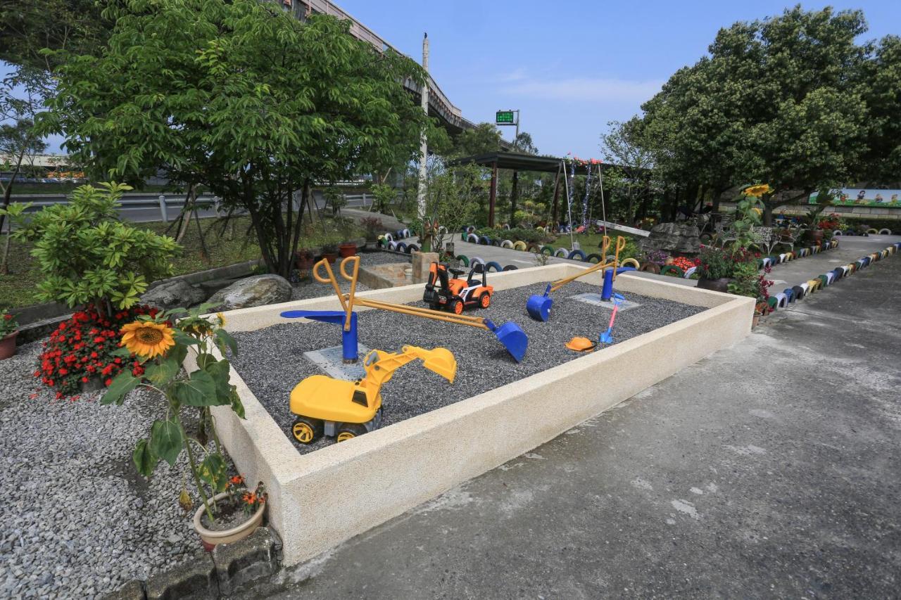 Sweetheart Homestay Luodong Exterior foto